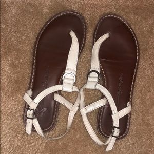 Am. Eagle sandals